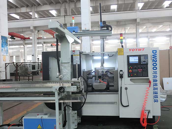 DW200對(duì)向曲線高速(sù)銑床工作圖(tú)