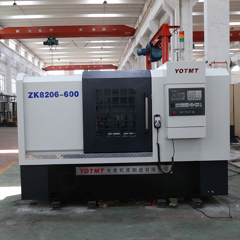 ZK8206-600銑端(duan)面打中心