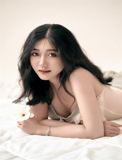 影视技术：《陈总别怼了，外面全是小黑子》的无人机拍摄 行业领先的技术实践 为艺术创作提供更多可能